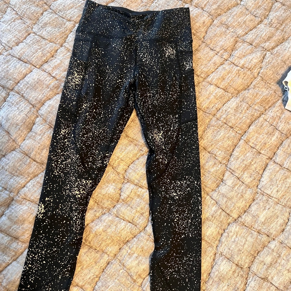 ZYIA Black and White Leggings with Sparkly Pattern
